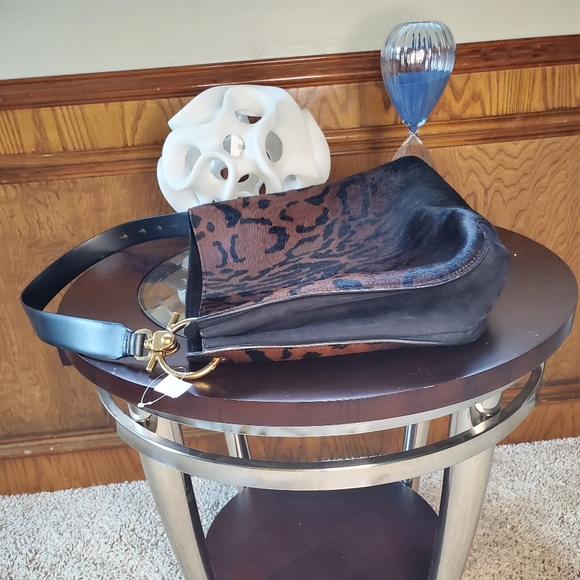 Salvatore Ferragamoanimal print shoulder bag - Picture 11 of 16